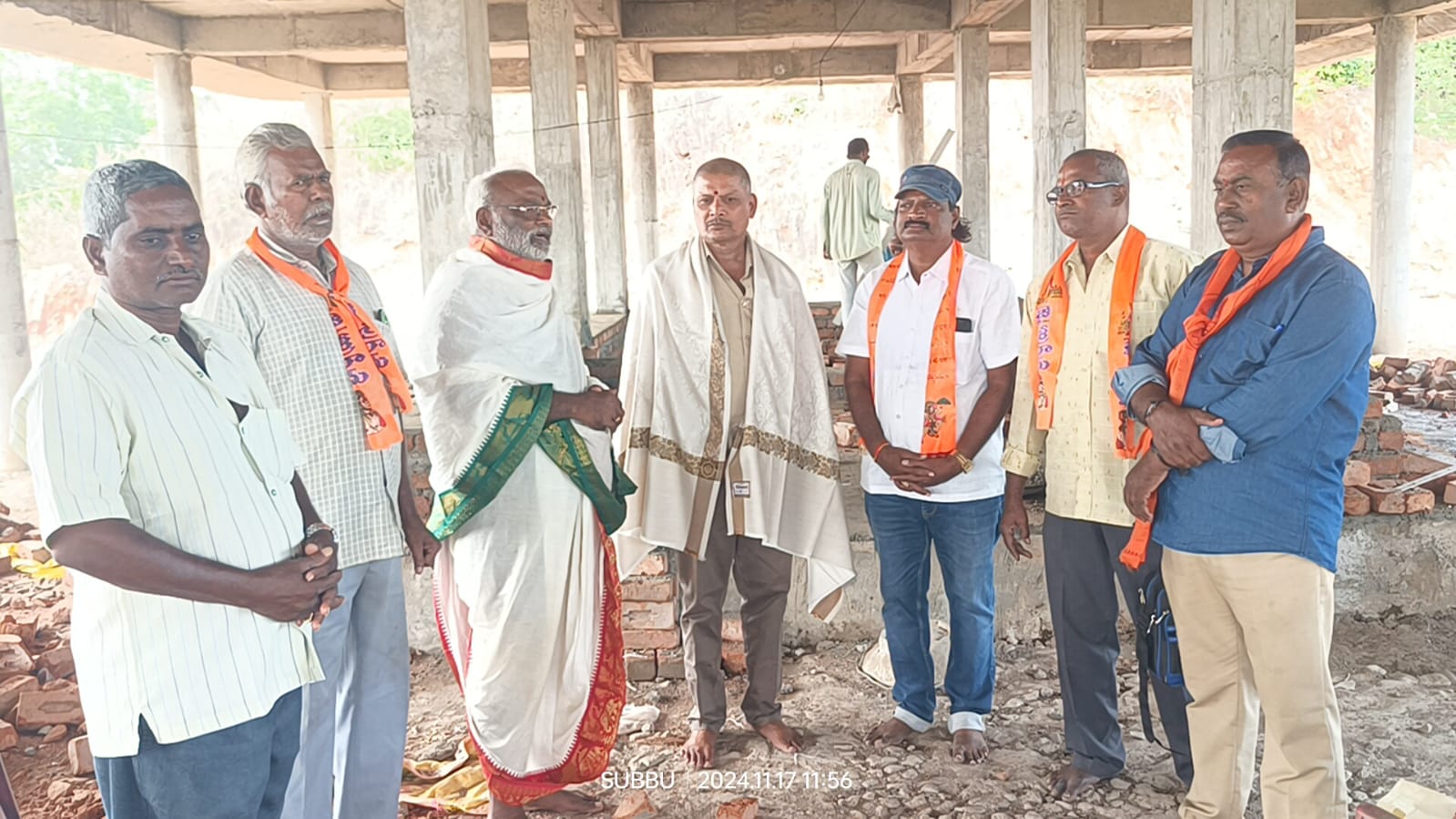 గోదా దేవి అమ్మవారి విగ్రహ నిర్మాణానికి 150000 రూపాయలు విరాళం