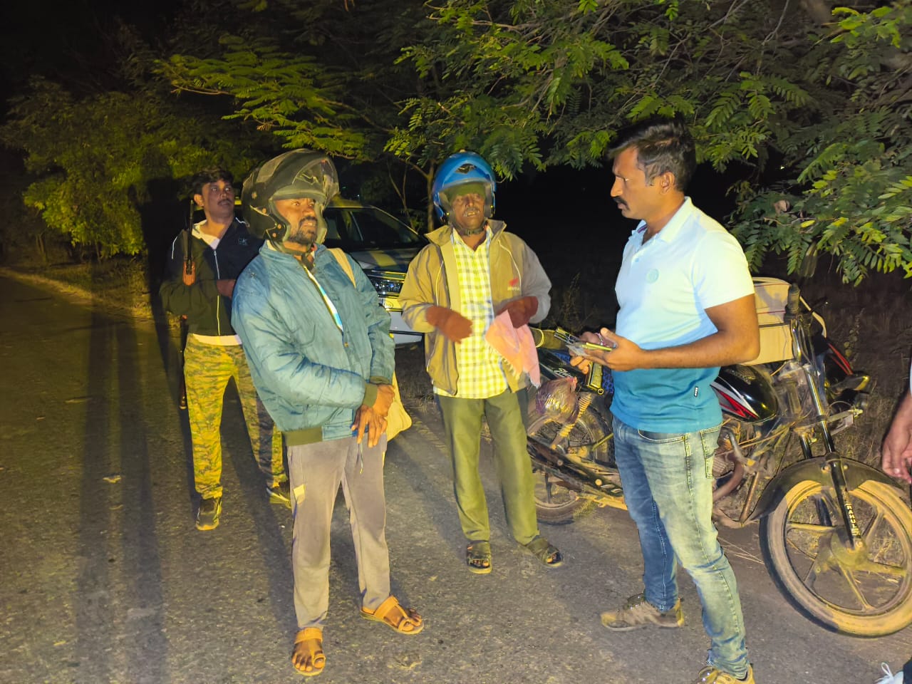 విస్తృతంగా వాహన తనిఖీలు… నిబంధనలు ఉల్లంఘచిన వారిపై కఠిన చర్యలు: ఎస్సై రాజ్ కుమార్
