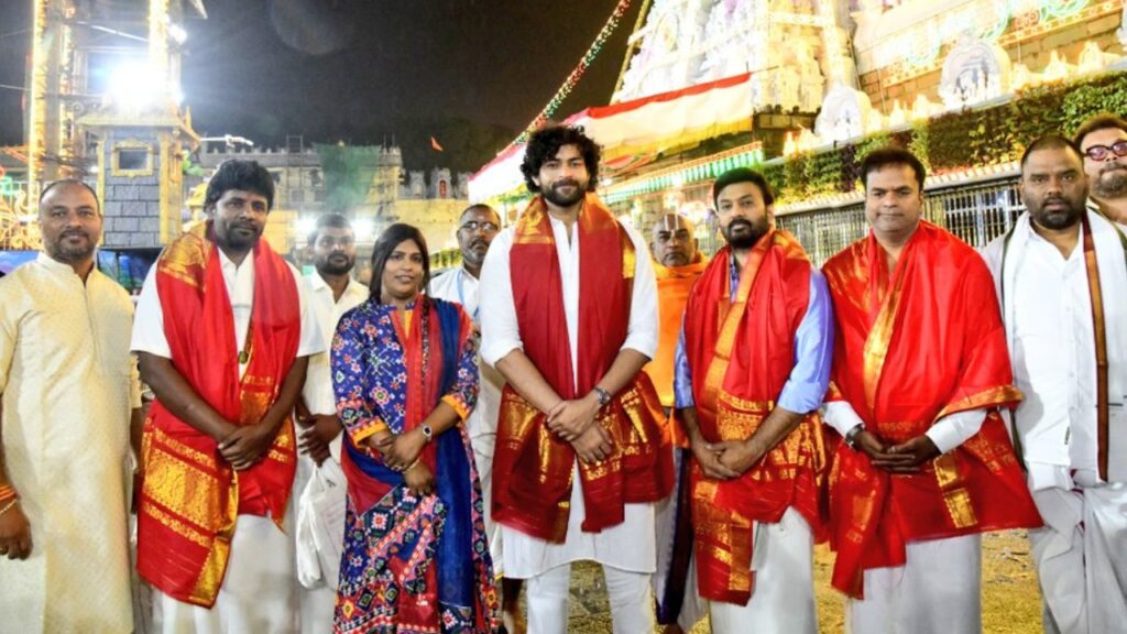 మ‌ట్కా టీమ్‌తో క‌లిసి తిరుమ‌ల‌లో వ‌రుణ్‌తేజ్ సంద‌డి