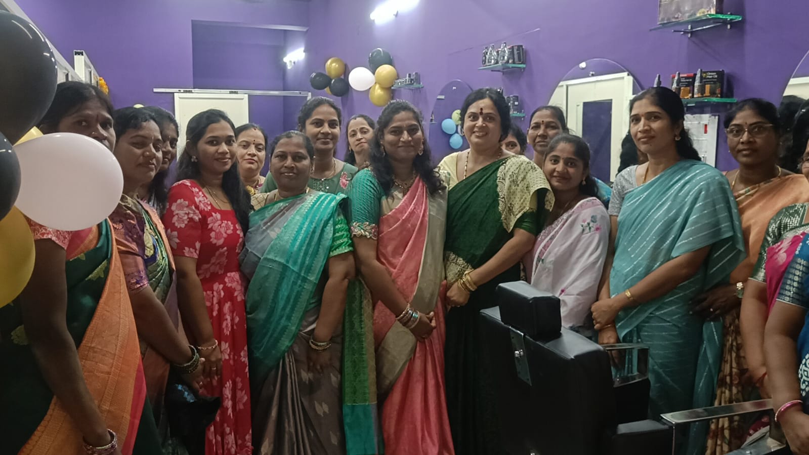 నంది హిల్స్ లో ఘనంగా లక్ష్మి బ్యూటీ సెలూన్ అండ్ ట్రైనింగ్ అకాడమీ