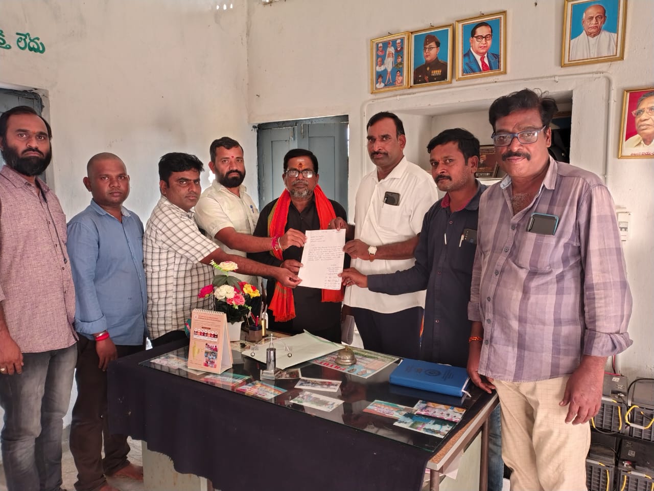 సమగ్ర శిక్ష ఉద్యోగులు సమ్మె వినతి పత్రం అందజేత..