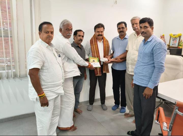 కమ్మవారి సత్రంలో ఏసీ రూములకు అర్ .మ్ .ఈశ్వర్ నాయుడు వితరణ