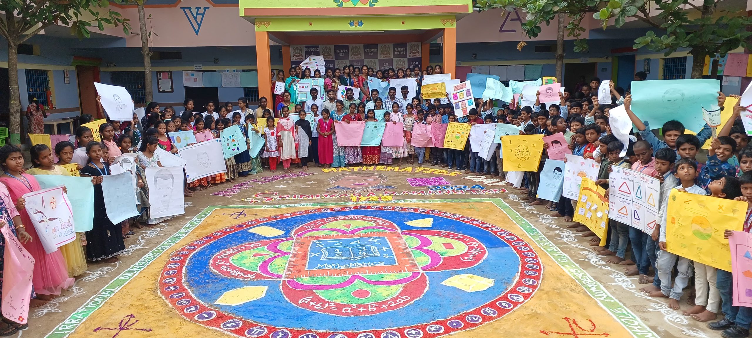 సోక్రటీస్ స్కూల్ లొ ముందస్తు గణిత దినోత్సవ వేడుకలు