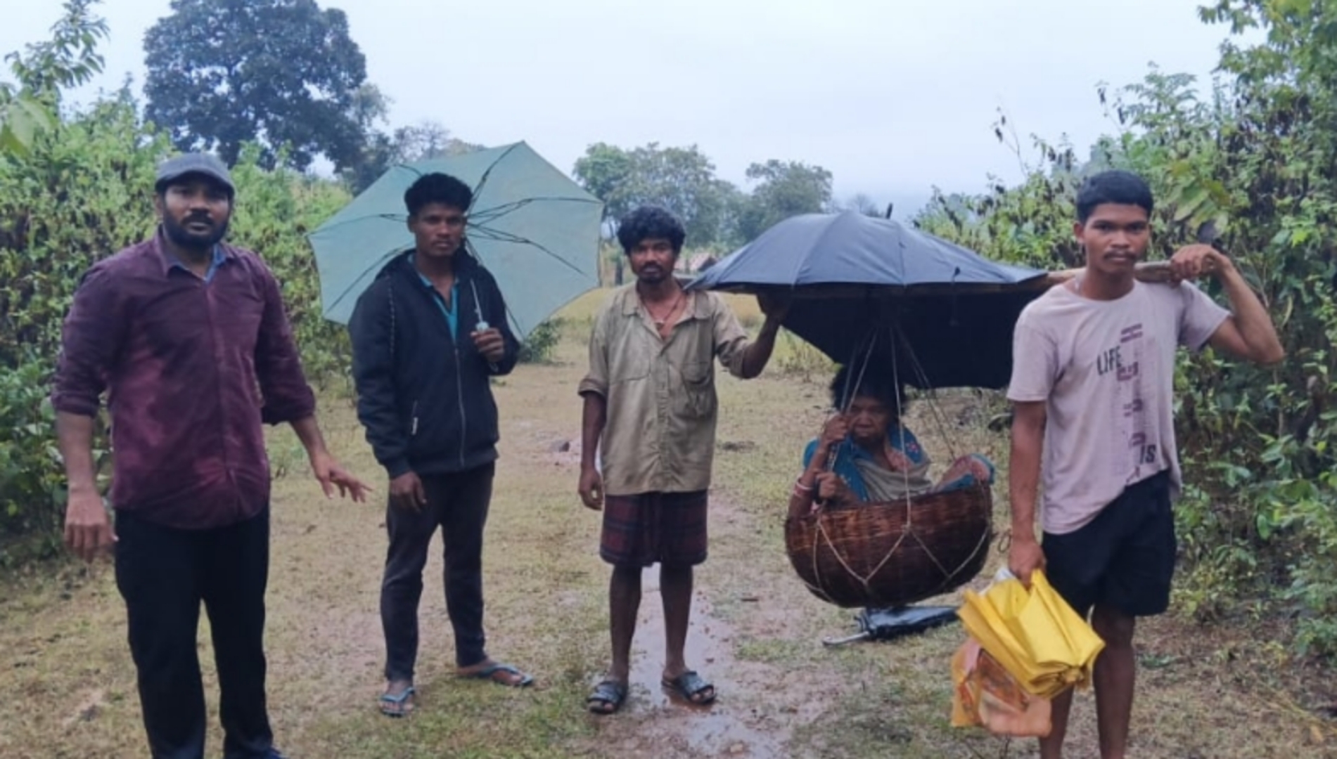 స్వాతంత్రం వచ్చి ఇన్నేళ్లయిన మారని గిరిజన బతుకులు