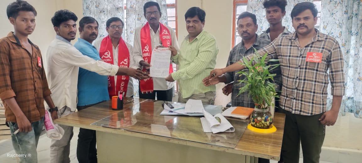 ఆర్టీసీ బస్సుల సంఖ్యను పెంచి ప్రజల రవాణా సౌకర్యాన్ని మెరుగుపరచాలి !