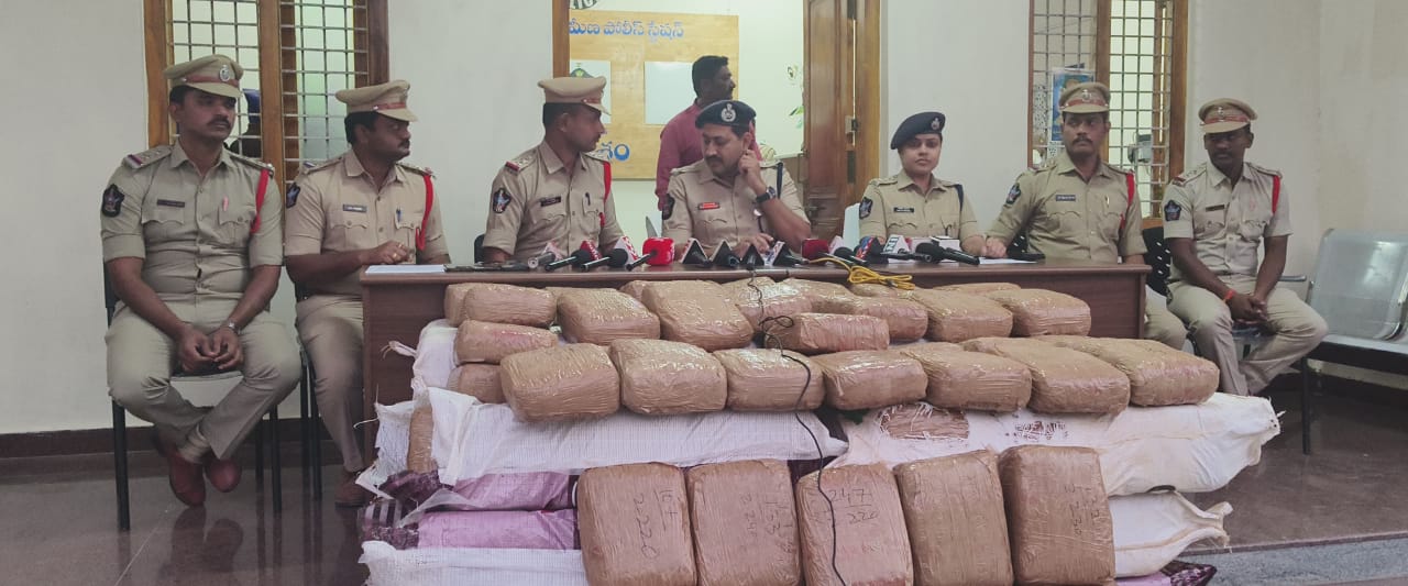 671 కేజీలు గంజాయిని పట్టుకున్న పాచిపెంట పోలీసులు