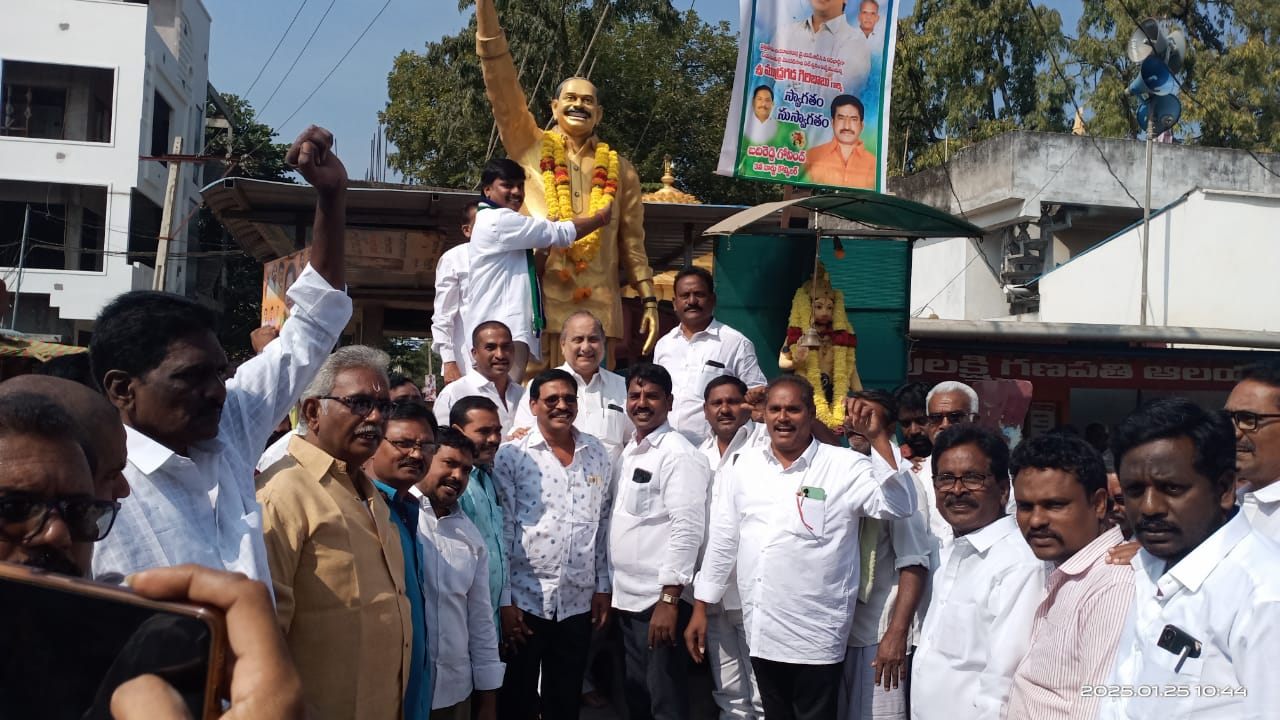 నగర పంచాయతీ ముద్రగడ గిరిబాబుకు ఘన స్వాగతం.