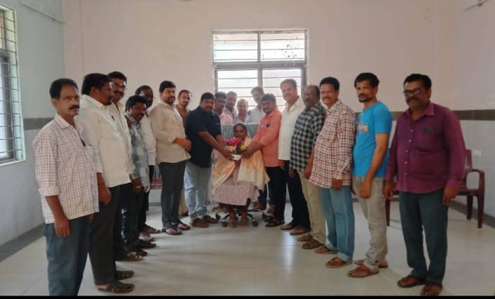 ఏలేశ్వరం గవర్నమెంట్ హాస్పిటల్ సూపరిండెంట్ డాక్టర్ శైలజ కి ఉత్తమ సేవా అవార్డు