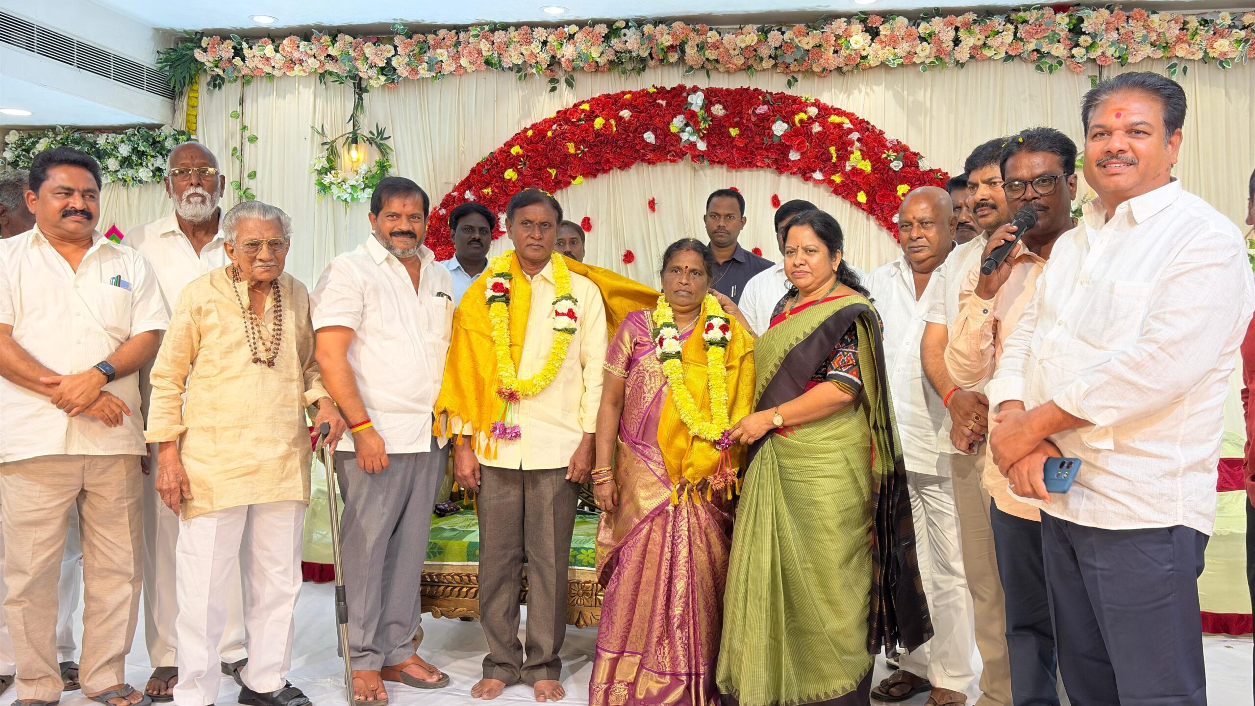 ఉపాధ్యాయ వృత్తి ఉన్నతమైనది.