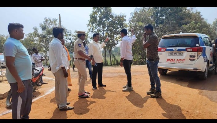 చిరుమల్ల జాతర పరిసర ప్రాంతాలను పరిశీలించిన డిఎస్పి రవీందర్ రెడ్డి