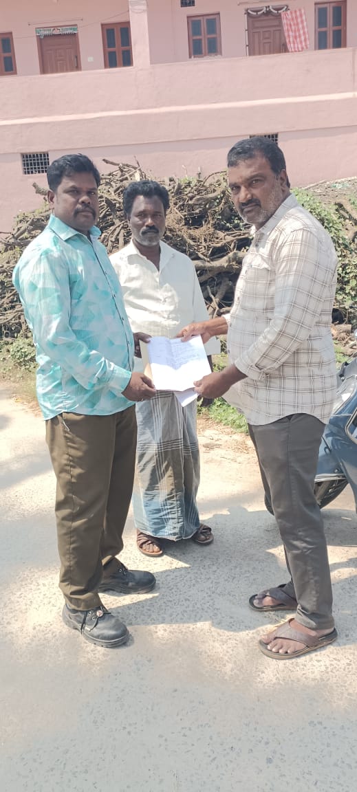 గ్రామ కంఠం భూమి సమస్యను పరిష్కరించిన ఎమ్మార్వో సుధాకర్.