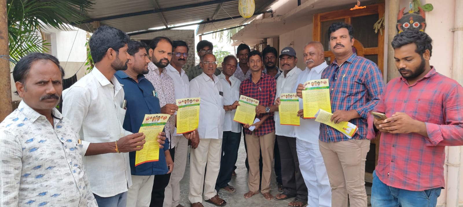 ఎమ్మెల్సీ ఎన్నికల ప్రచారంలో జ్యోతుల పెదబాబు