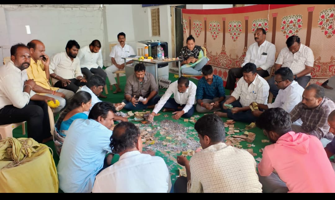 మహాశివరాత్రి బ్రహ్మోత్సవము సందర్భంగా మొగిలి దేవస్థాన గుడికి ఒకరోజు ఆదాయం:3,94,693 రూపాయలు.
