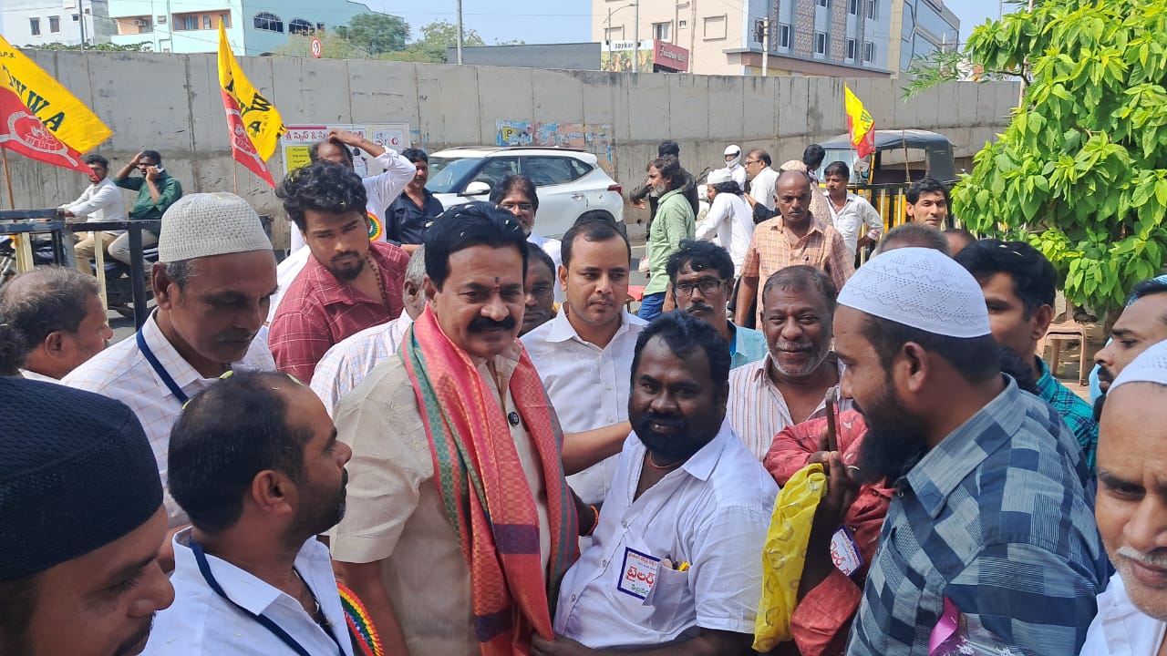 నెల్లూరులో ఘనంగా టైలర్స్ డే వేడుకలు