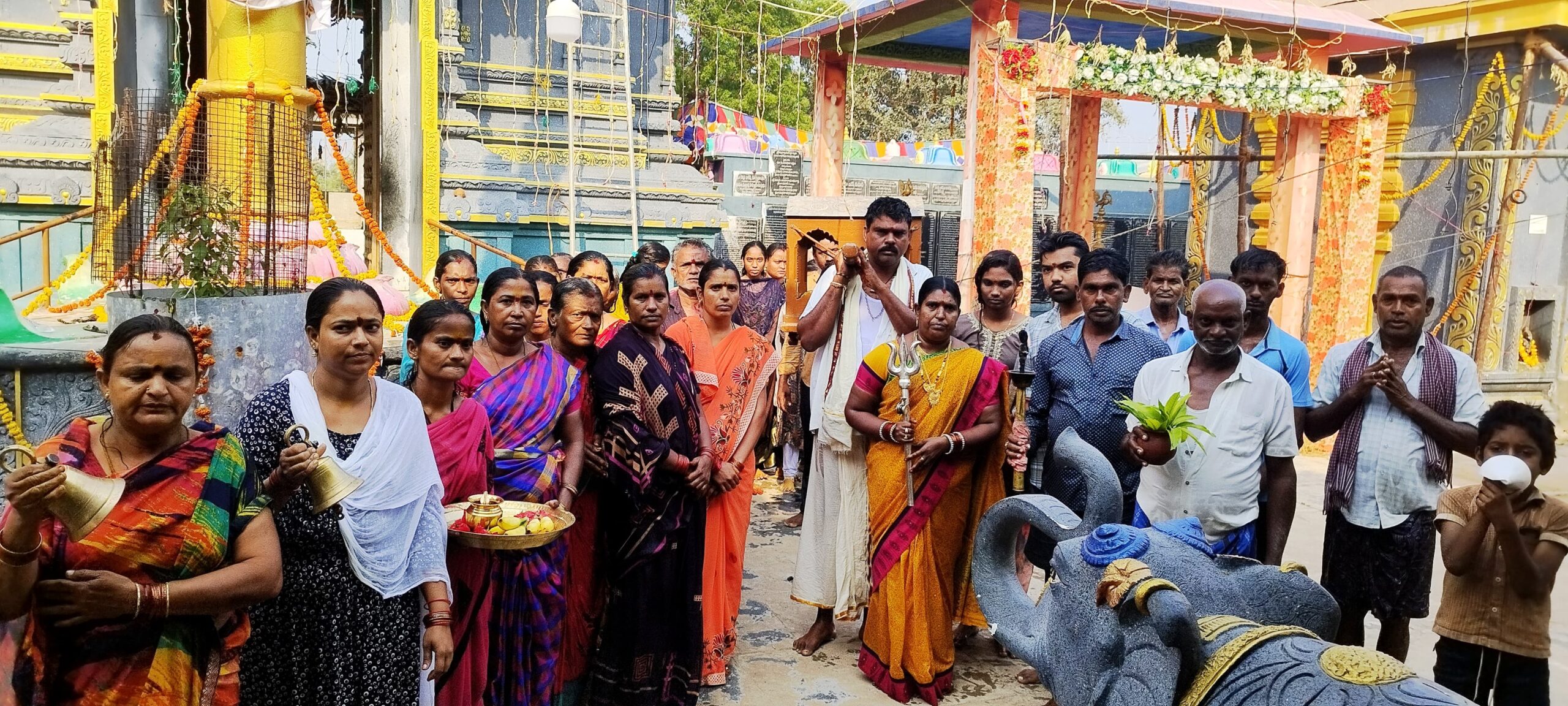 దుర్గాడ శివాలయంలో త్రిశూలేశ్వరుడు పూజలు
