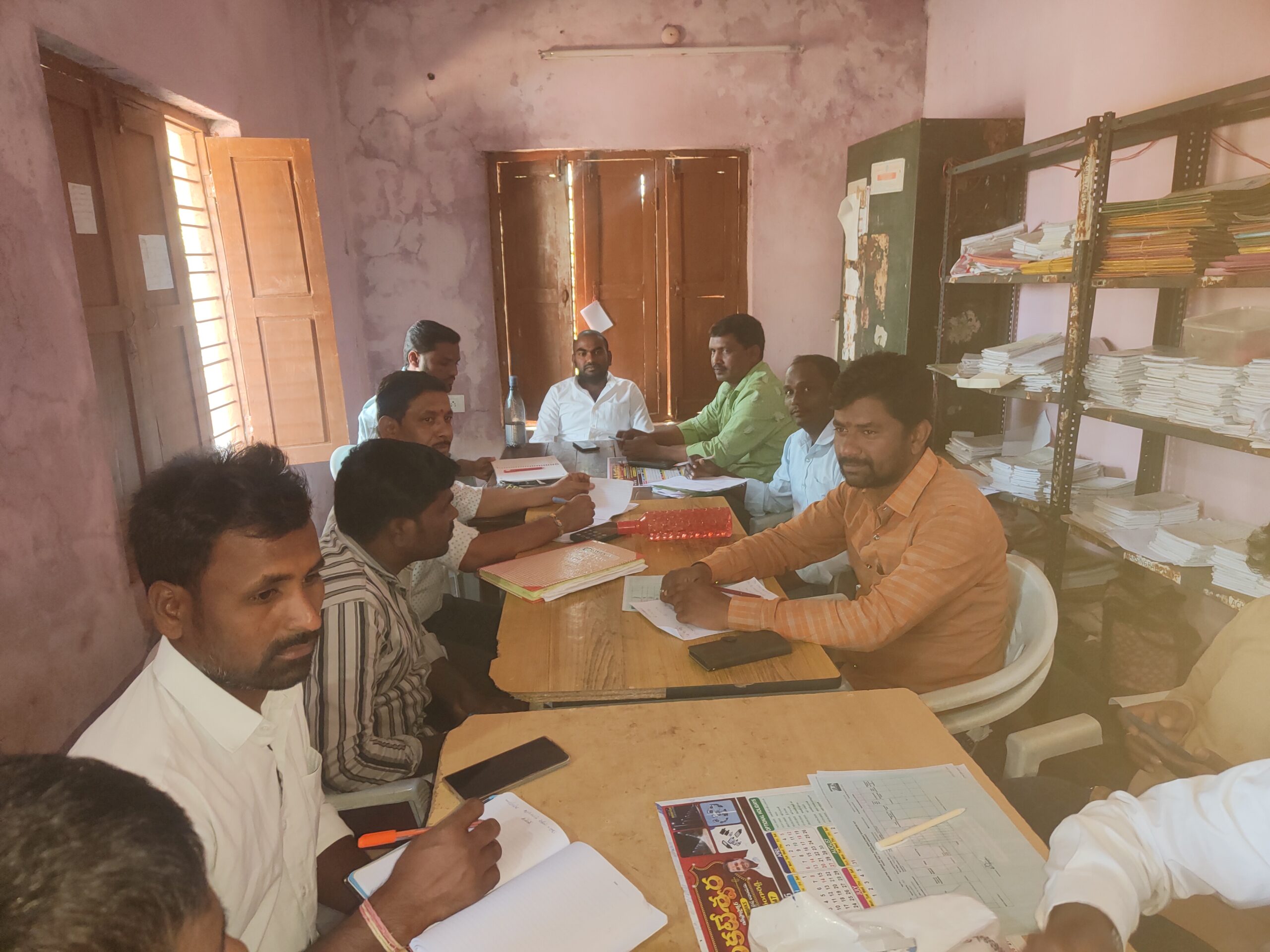 560 మంది ఇందిరమ్మ ఆత్మీయ భరోసాకు అర్హులు.. ఏపీవో శివ కుమార్