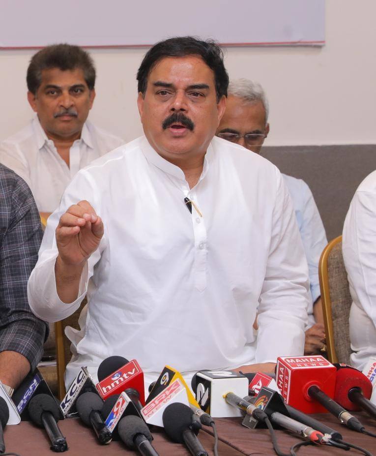 ఆవిర్భావ సభ కు విస్తృత ఏర్పాట్లు – ఆవిర్భావ సభ అనంతరం ప్రాంగణం, పరిసరాలు శుభ్రం చేసే బాధ్యత తీసుకొంటున్నాము