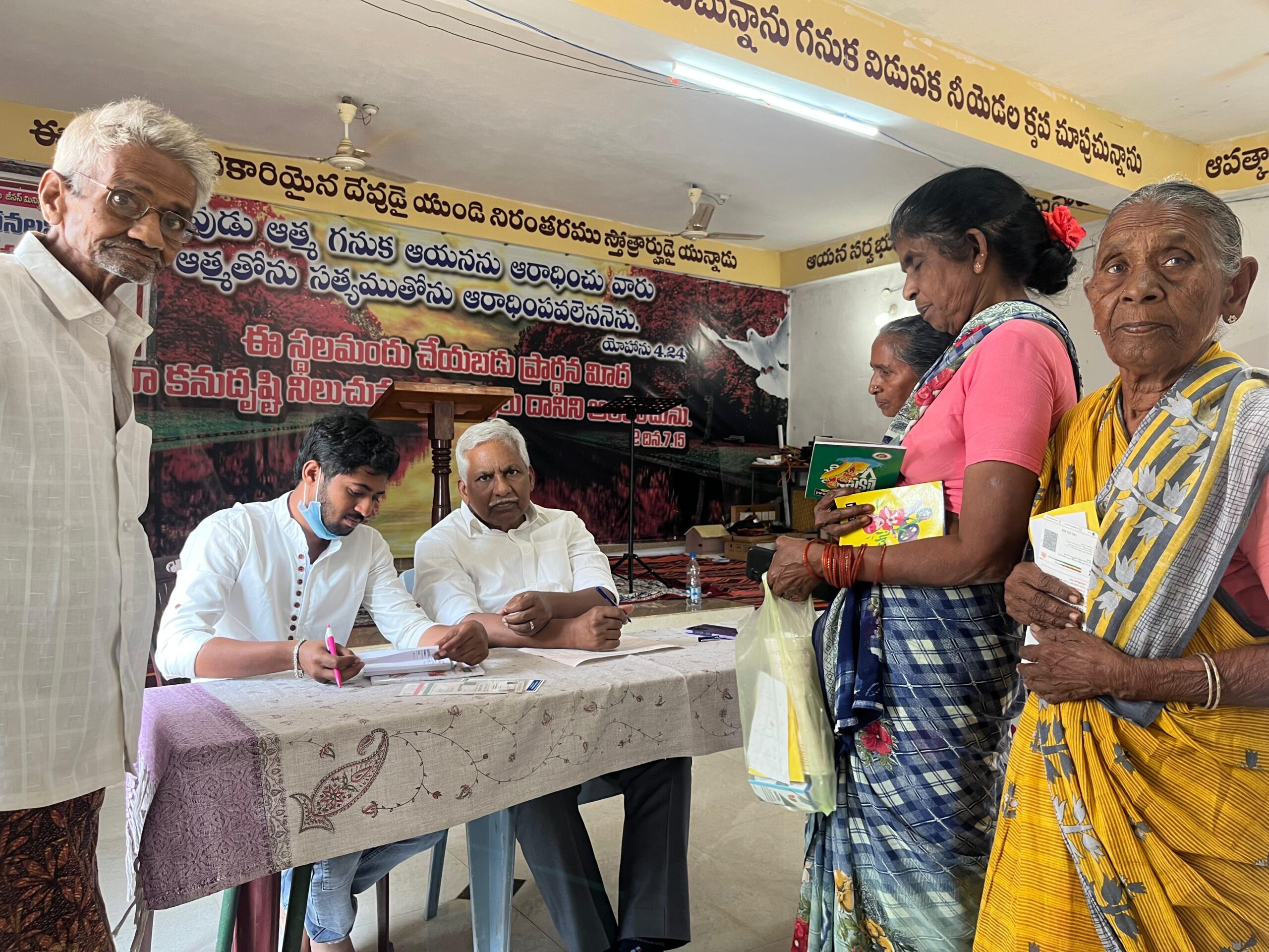 విజయ ఫౌండేషన్ ఆధ్వర్యంలోఉచిత వైద్య శిబిరం.