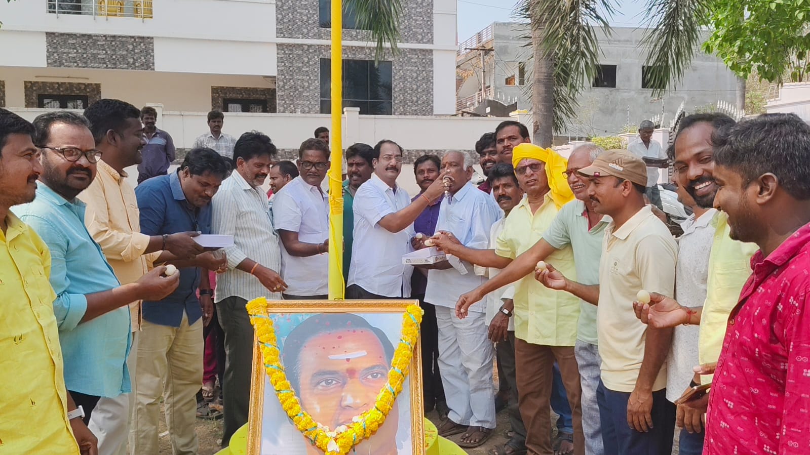 టిడిపి పార్టీకి కార్యకర్తలే బలం