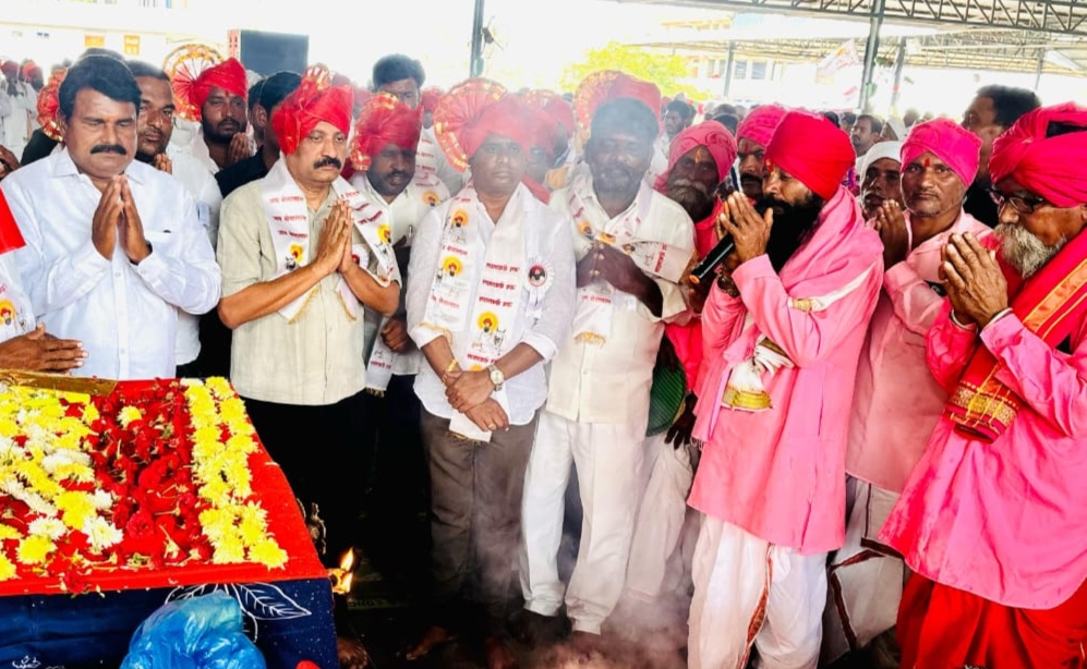 జుక్కల్ నియోజకవర్గంలో బంజారా భవన్ నిర్మిస్తాం.