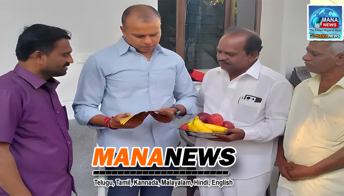 ప్రజల నుంచి వినతులు స్వీకరించిన ఎమ్మెల్యే గాలి భాను ప్రకాష్