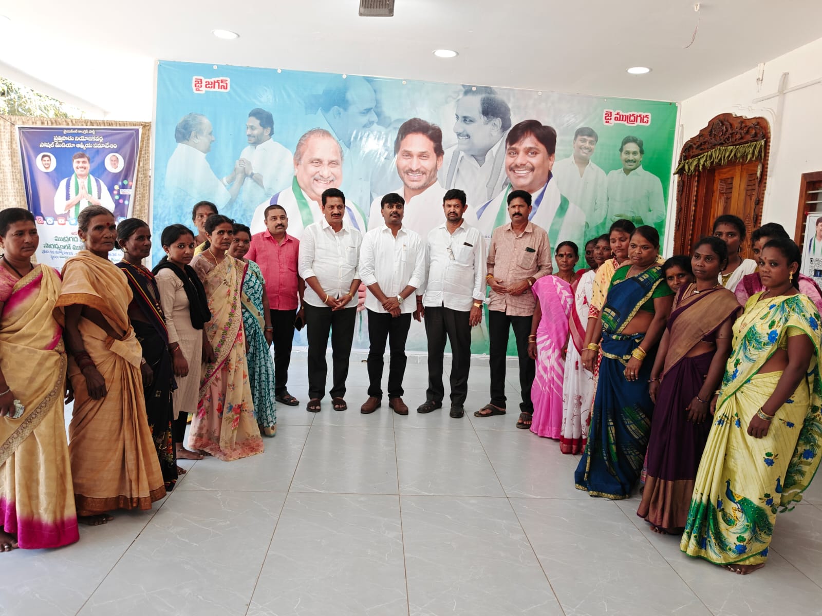 కార్యకర్తలకు వైసిపి కోఆర్డినేటర్ ముద్రగడ గిరిబాబు భరోసా…