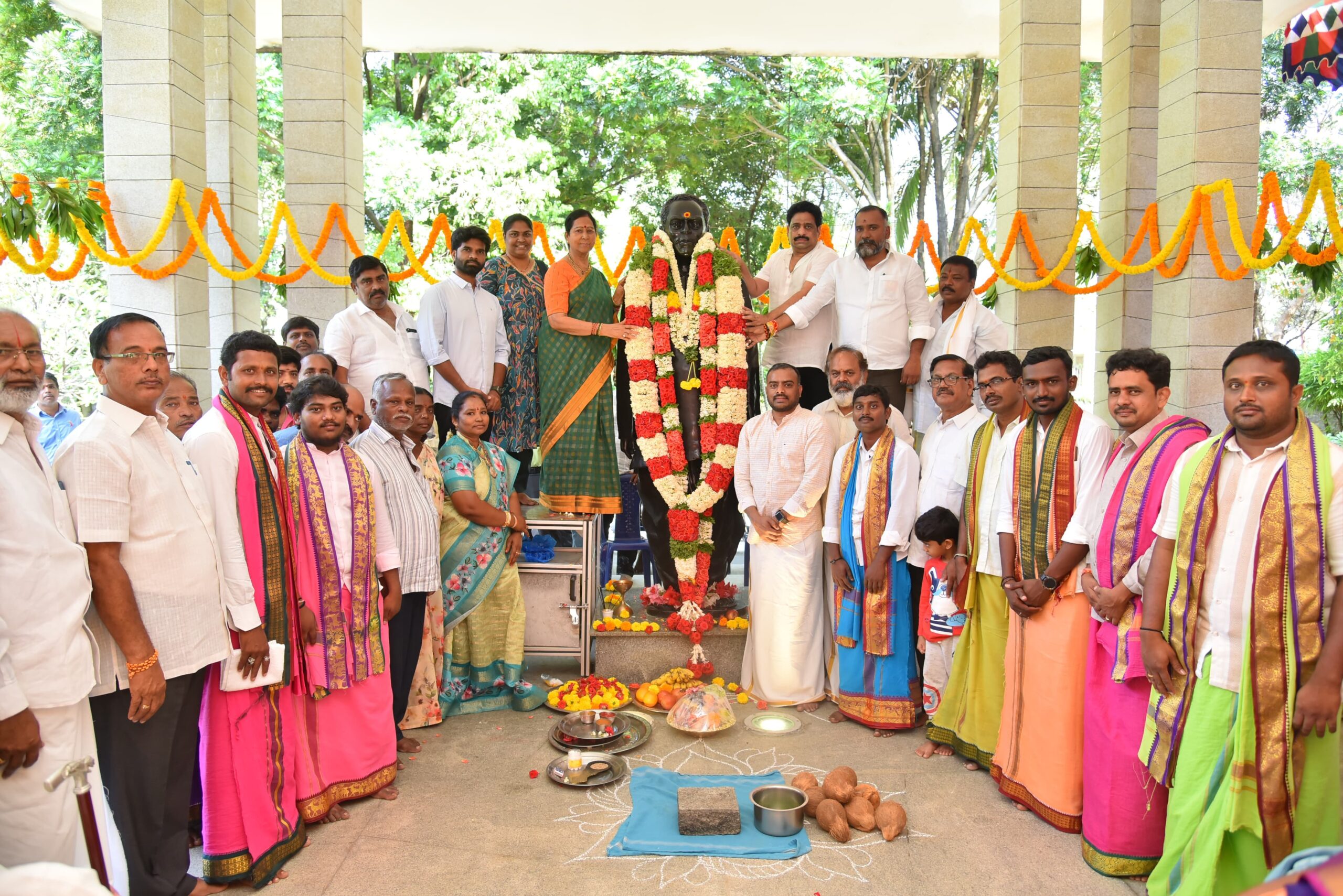 ఘనంగా మాజీ ఎంపీ పాటూరు రాజగోపాల్ నాయుడు మరియు యువ హీరో గల్లా అశోక్ జన్మదిన వేడుకలు