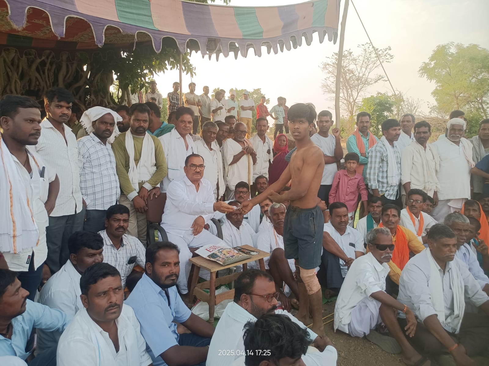 మల్లూర్ లో కుస్తీ పోటీలు..