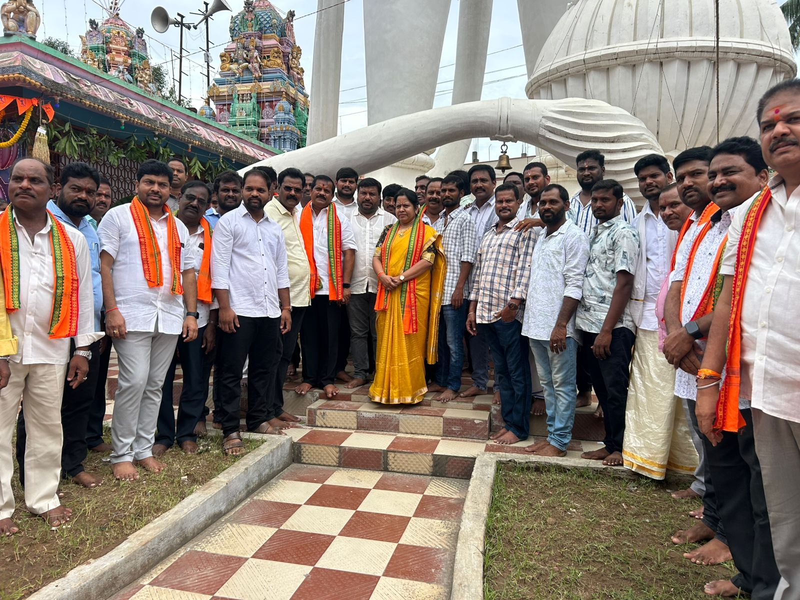ఎర్రవరం లో ఘనంగా హనుమంత్ జయంతి వేడుకలు
