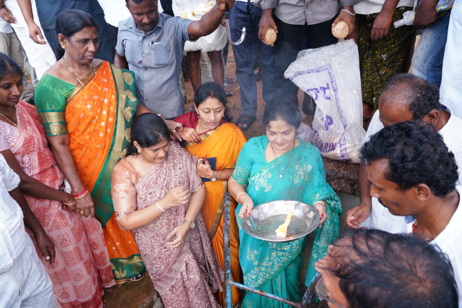 కనిగిరి రిజర్వాయర్ నుంచి రెండో పంటకు నీటి విడుదల……. కోవూరు ఎమ్మెల్యే వేమిరెడ్డి ప్రశాంతి రెడ్డి