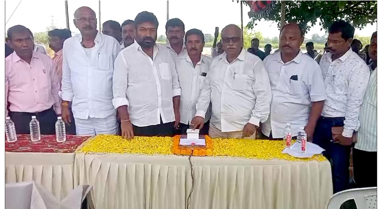 నెల్లూరు రూరల్ దేవరపాలెంలో విద్యుత్ సరఫరా లైను ప్రారంభించిన కోటంరెడ్డి గిరిధర్ రెడ్డి
