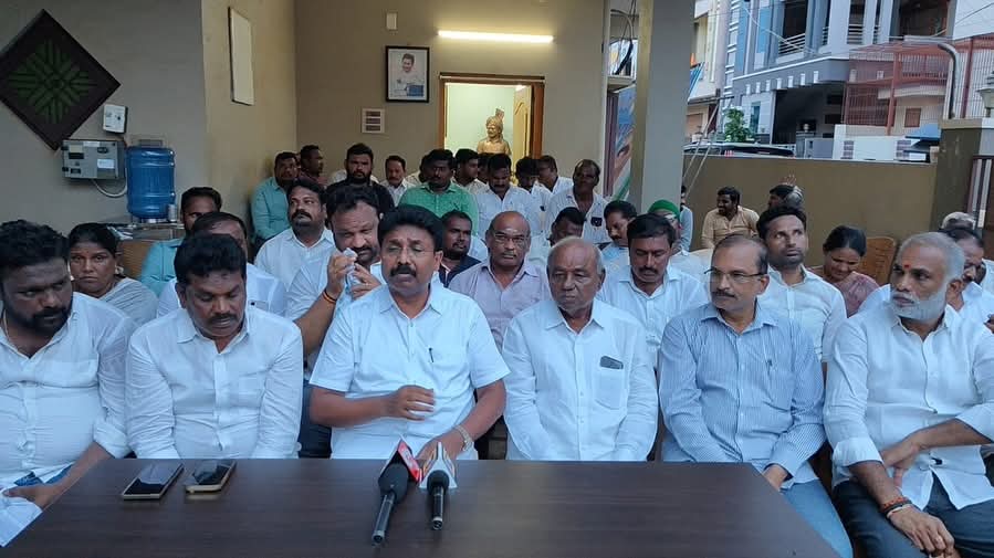 పొగాకు రైతుల సంక్షేమం కోసం చలో పొదిలి – రైతు పోరుబాటను విజయవంతం చేయాలని ఆదిమూలపు సురేష్ పిలుపు