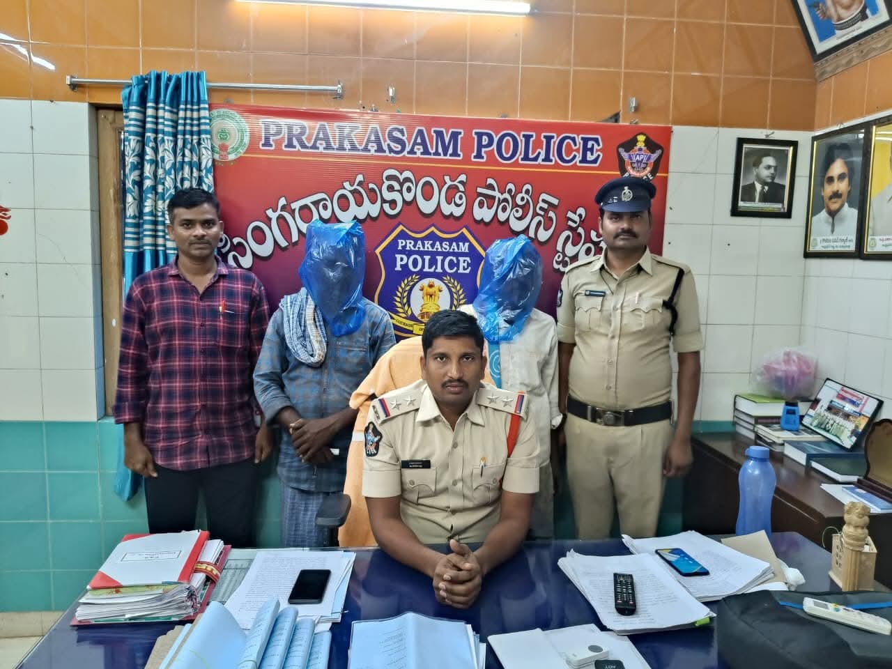 గేదెల దొంగతనం కేసు నమోదు ఇద్దరు నిందితులు అరెస్ట్, రూ.3.5 లక్షల విలువైన గేదెలు రికవరీ
