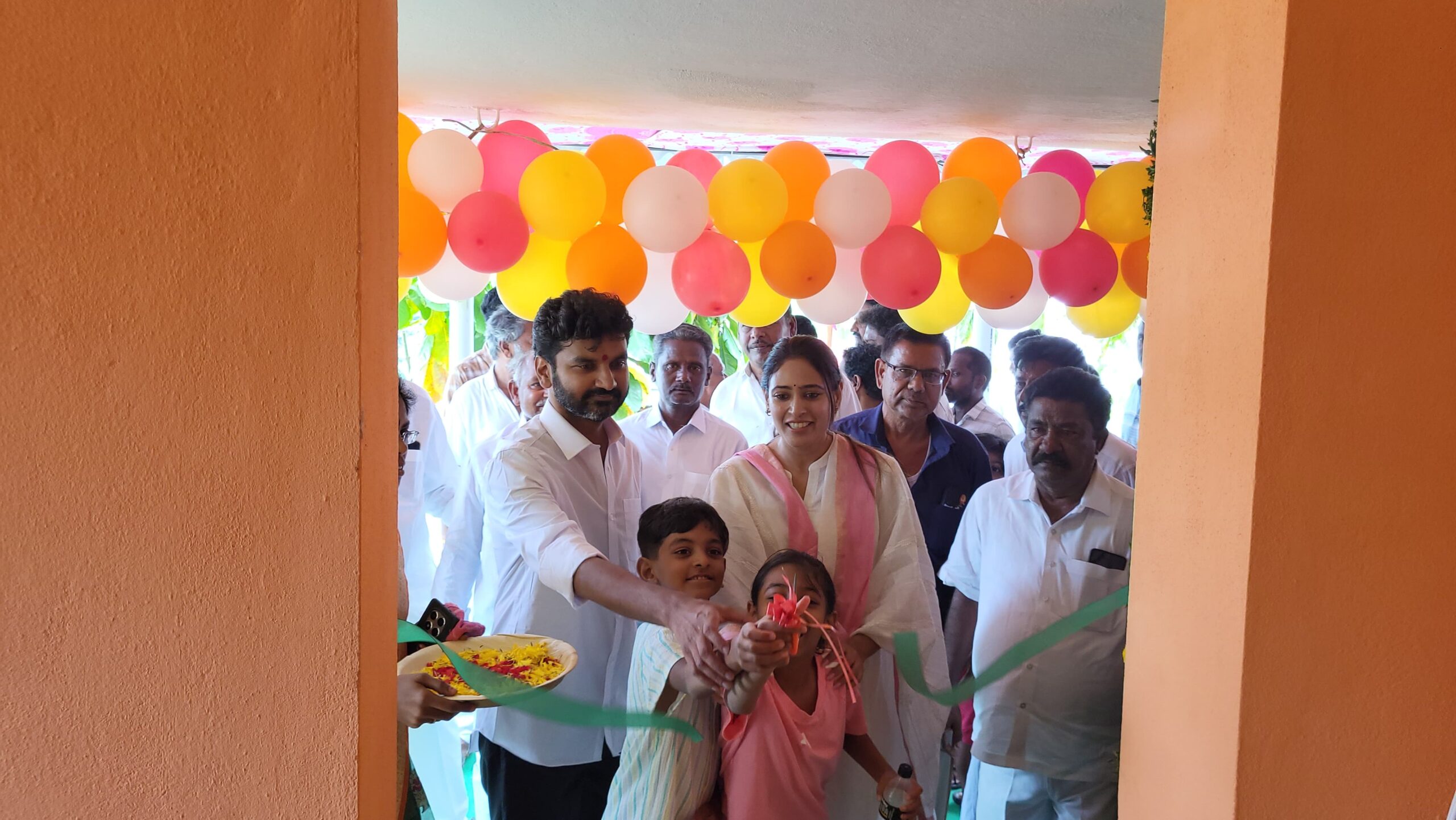 నెల్లూరు జిల్లా ,మనుబోలులో లోటస్ స్కూల్ వ్యాలీ  ప్రారంభించిన సోమిరెడ్డి రాజగోపాల్ రెడ్డి