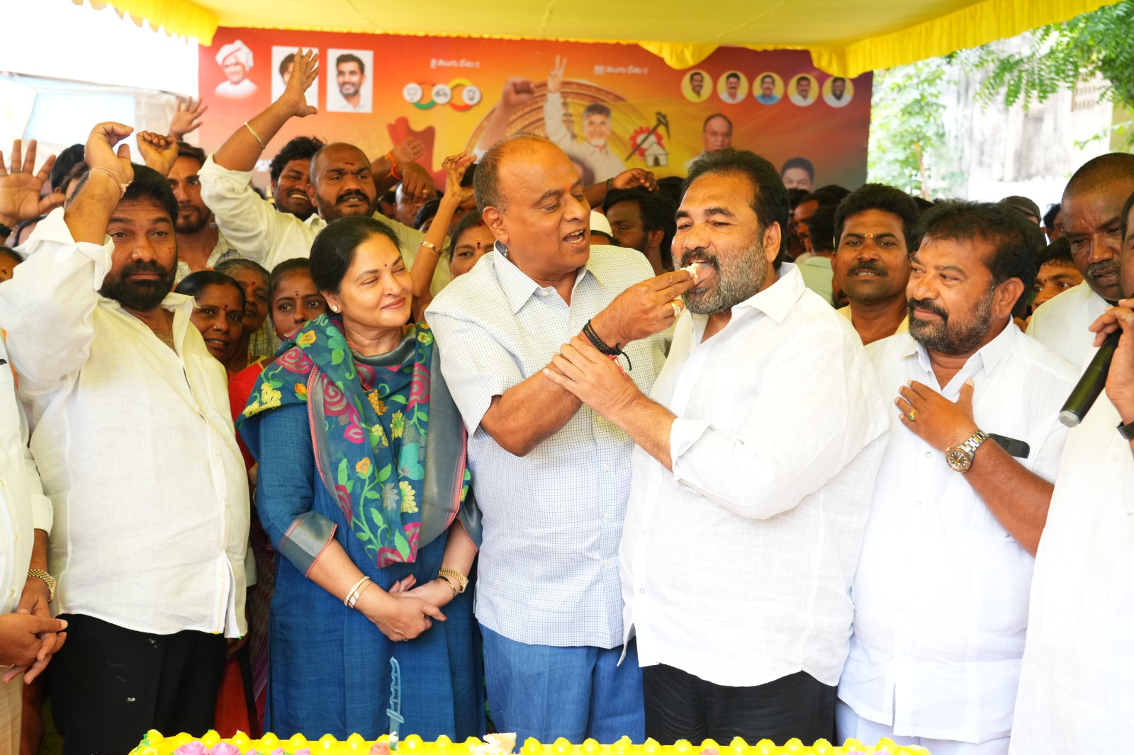 నిత్యం ప్రజల్లో ఉండే వ్యక్తి కోటంరెడ్డి శ్రీధర్ రెడ్డి …….నెల్లూరు ఎంపీ వేమిరెడ్డి ప్రభాకర్ రెడ్డి