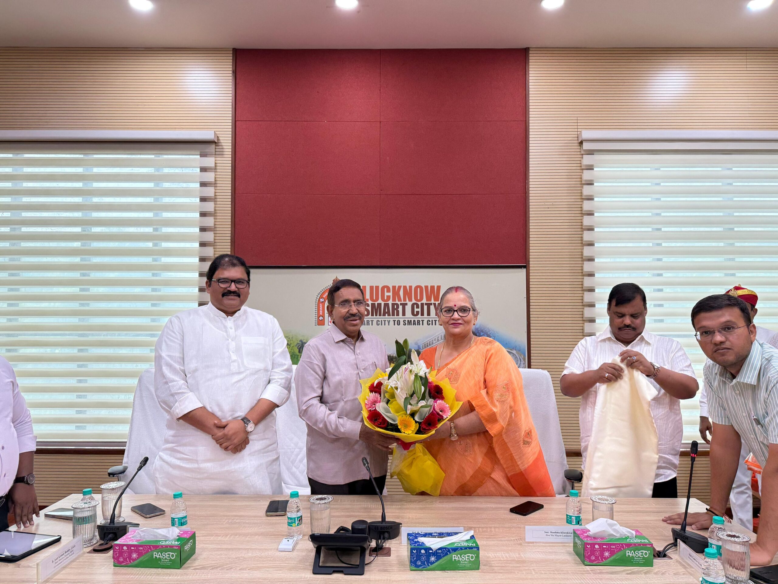 ఉత్తరప్రదేశ్ రాజధాని లక్నోలో పర్యటిస్తున్న రాష్ట్ర మంత్రి పొంగూరు నారాయణ బృందం