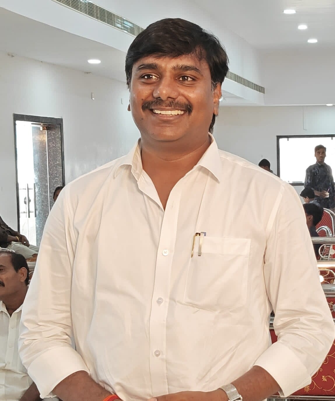 వైఎస్సార్ సీపీ యువత పోరు కార్యక్రమాన్ని విజయవంతం చేయాలి