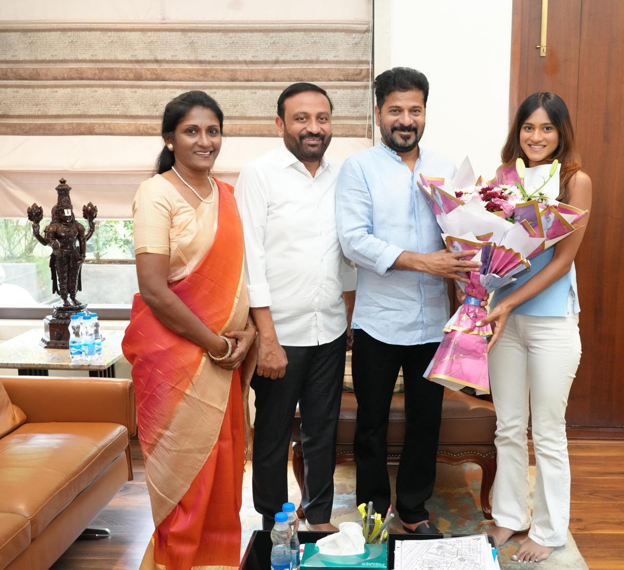 ఎల్ఎస్ఇ గ్రాడ్యుయేట్ తోట జసింతకు సీఎం రేవంత్ రెడ్డి శుభాకాంక్షలు