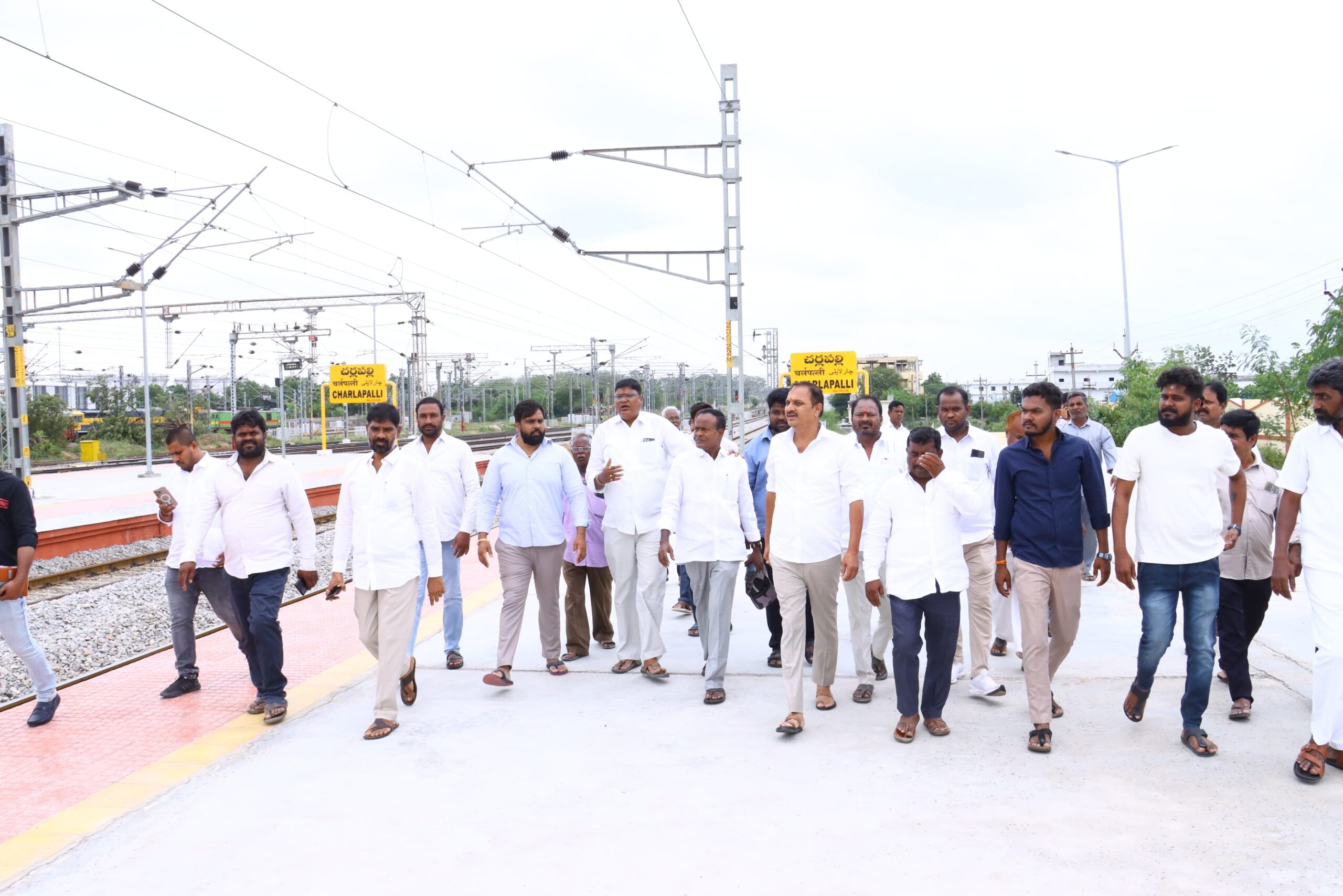 సకాలంలో తగిన నిధులను మంజూరు చేయించేందుకు కృషి ఎమ్మెల్యే బండారి
