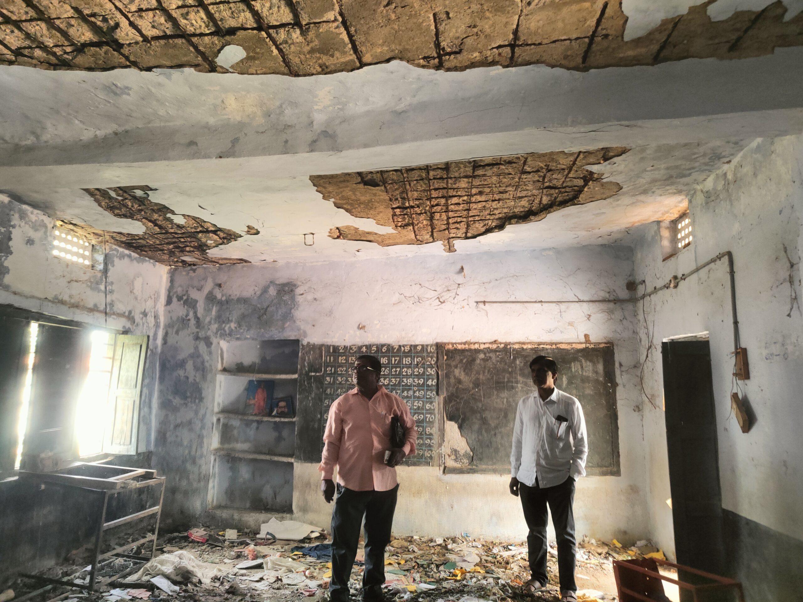 ఉపాధ్యాయులు సమయపాలన పాటించాలి..ఎంఈఓ అమర్ సింగ్