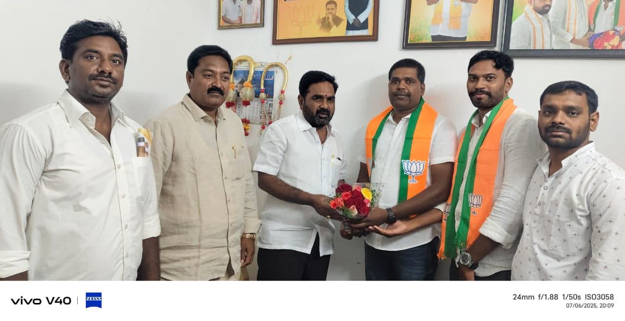 అనంతపురంలో బీజేపీకి బలమేర్పడుతోంది: భూతపూర్వ BSF అధికారి కాశీ నాగేంద్ర బీజేపీలో చేరారు
