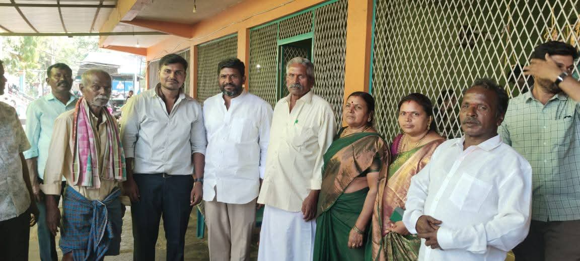 యువనేత వై.భీమా రెడ్డి బాటు సుంకులమ్మ దేవాలయంలో దేవర కార్యక్రమంలో పాల్గొన్నారు