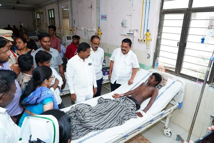 సింగరాయకొండ ఎస్సి హాస్టల్‌లో గాయపడిన విద్యార్థిని పరామర్శించిన మంత్రి డోలా శ్రీ బాల వీరాంజనేయస్వామి
