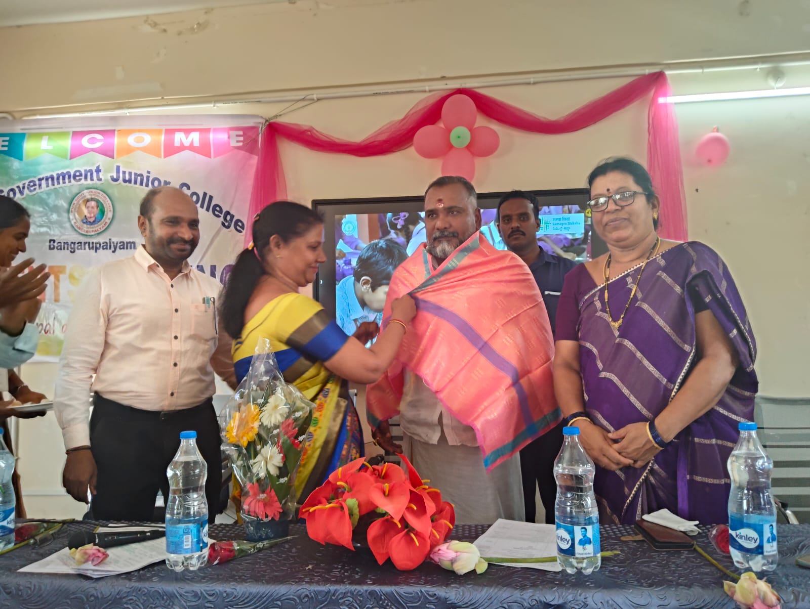 మెగా పేరెంట్స్, టీచర్స్ మీటింగ్ కార్యక్రమంలో పాల్గోన్న చిత్తూరు ఎంపీ‌ దగ్గుమళ్ళ ప్రసాద్ రావు, ‌పూతలపట్టు శాసనసభ్యులు మురళీమోహన్..