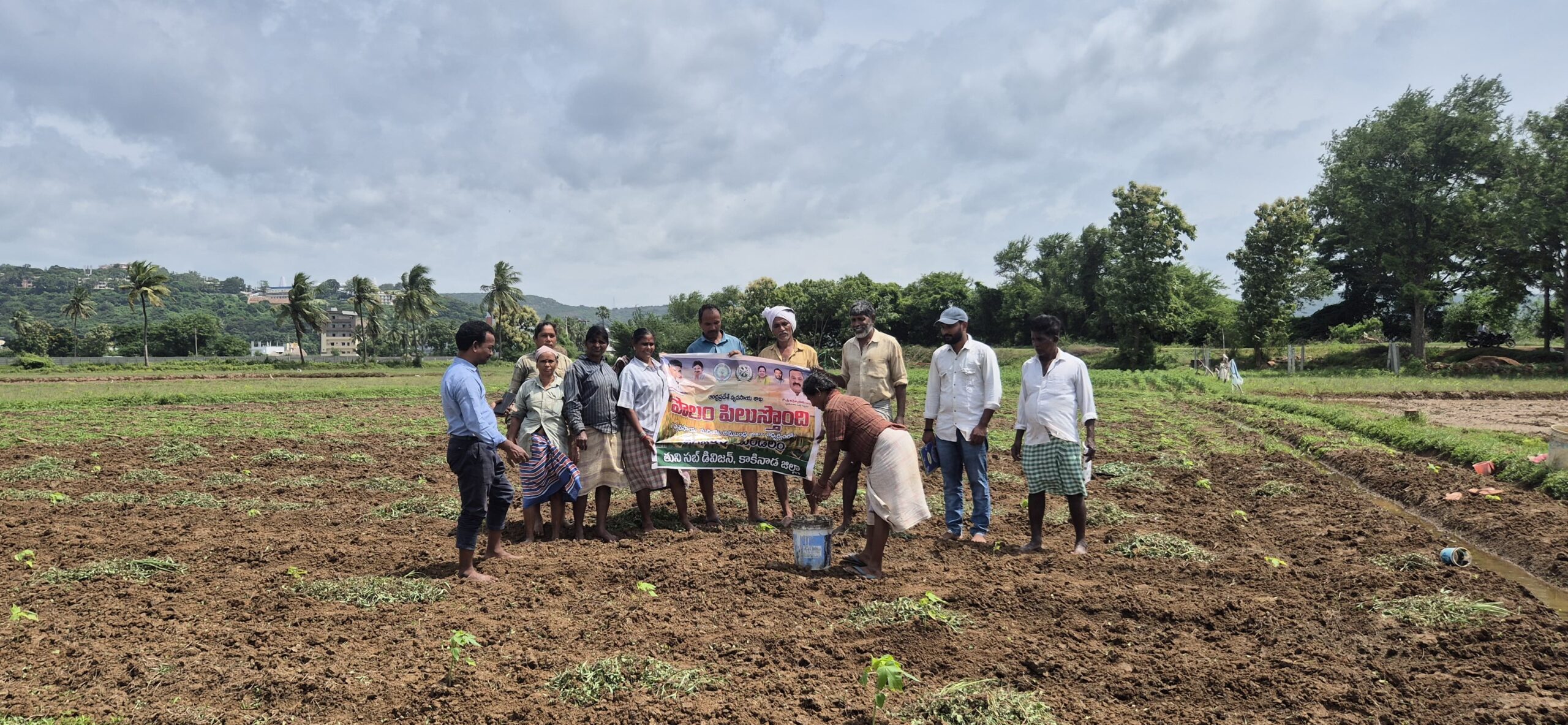 పంట భీమా పథకంతోనే రైతులకు లాభం..