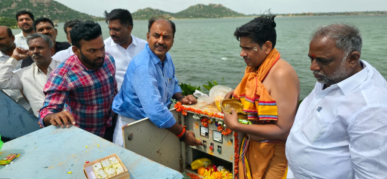 చివరి ఆయకట్టు వరకు నీటి అందించడమే ప్రభుత్వ లక్ష్యం ఎమ్మెల్యే