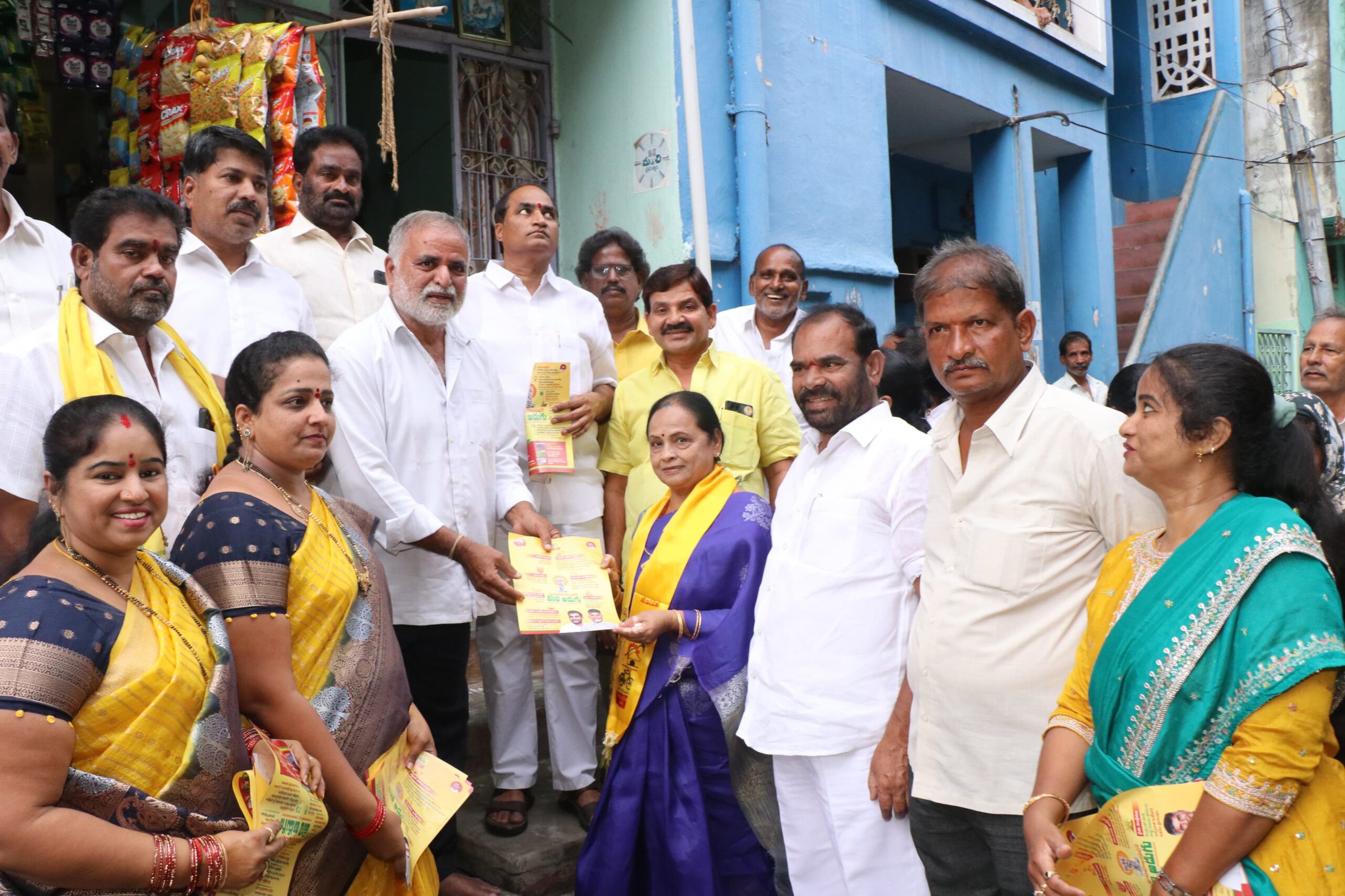 వచ్చే నెల 15 నుండి ఆర్టీసీ బస్సుల్లో మహిళలకు ఉచితం..