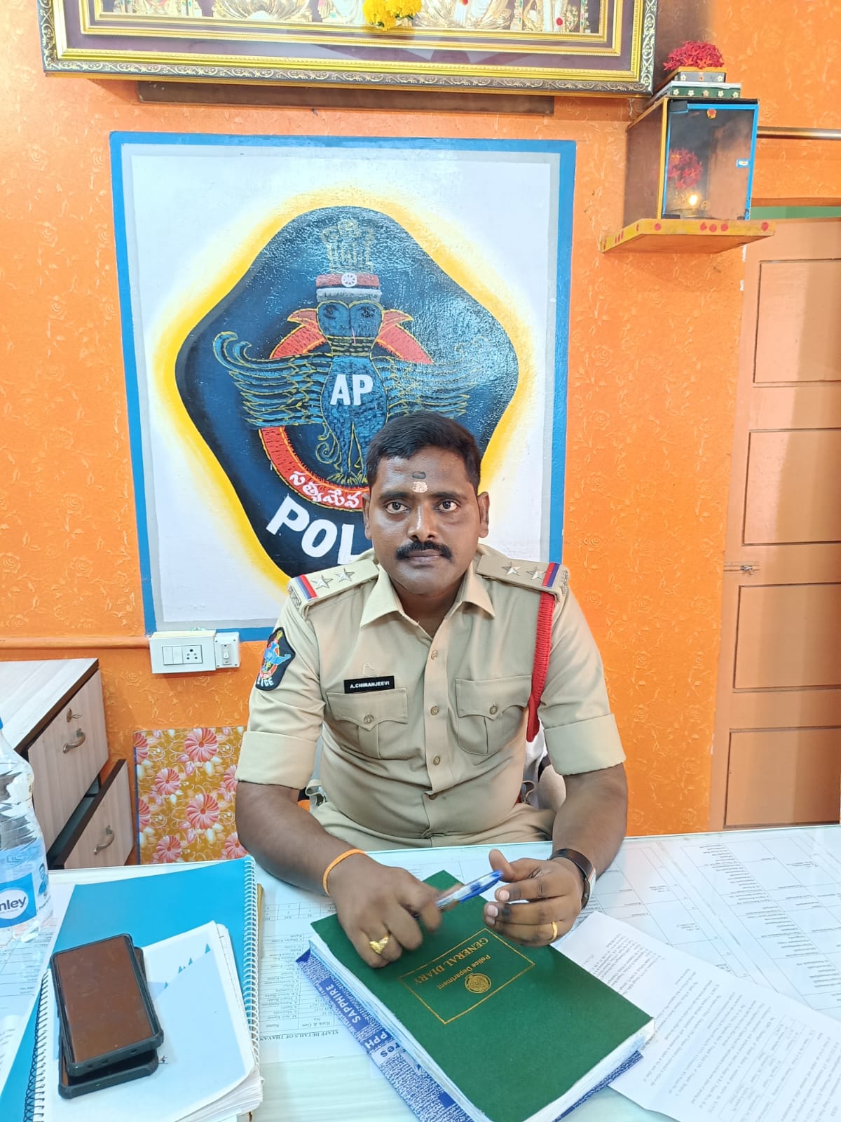 మద్యం కేసులలో పట్టుబడిన వాహనాల బహిరంగ వేలం