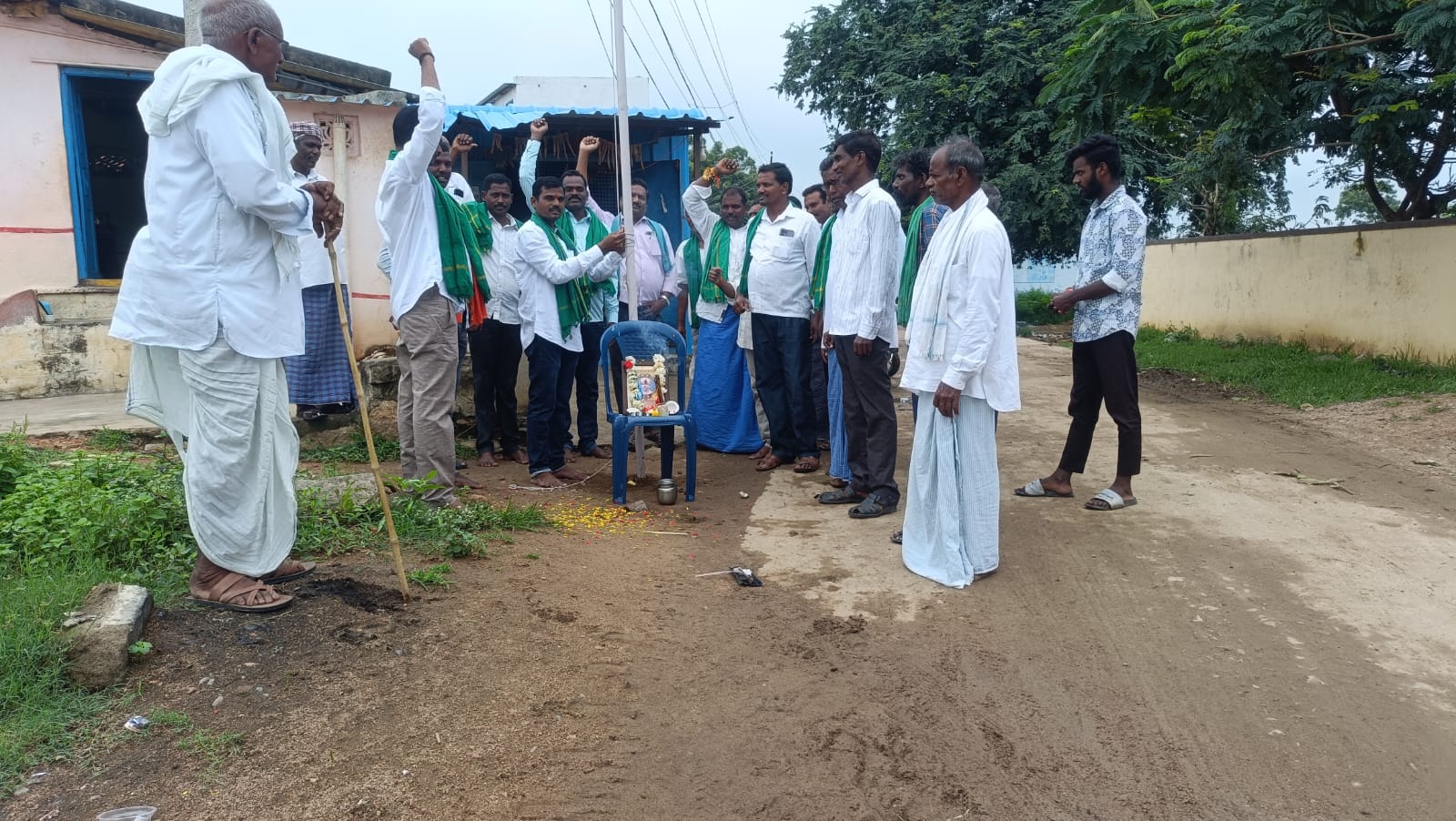 ఘనంగాప్రపంచ ఆదివాసీ దినోత్సవ వేడుకలు ..కామారెడ్డి జిల్లా అధ్యక్షులు మొట్ట పెంటయ్య