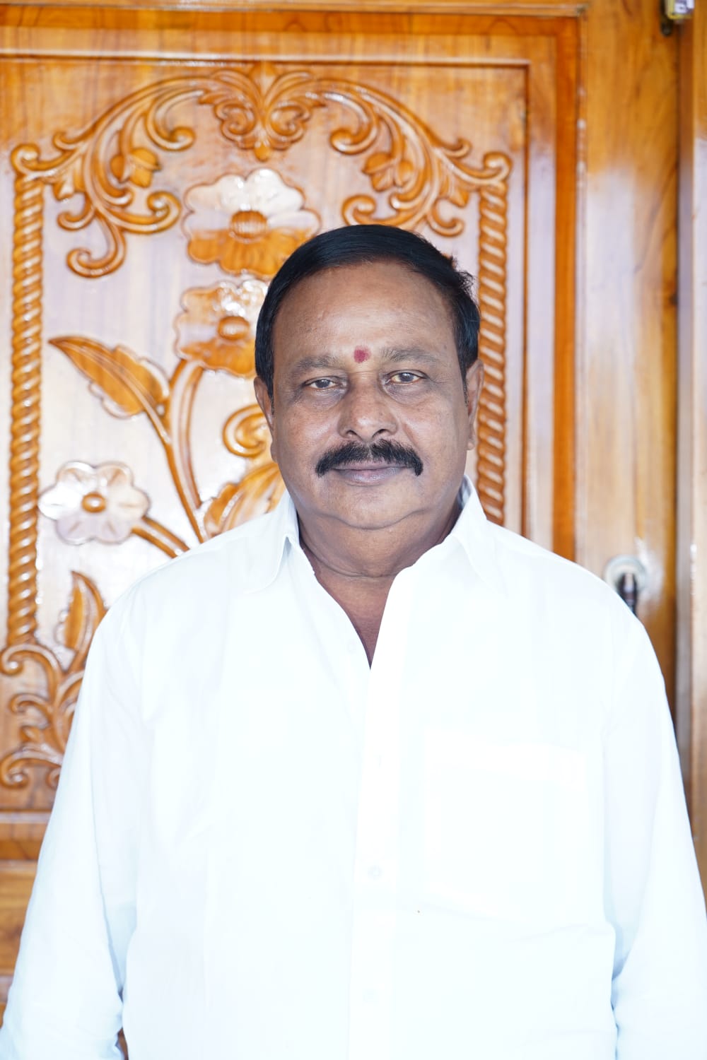 ఏలేశ్వరం మండలం తెలుగుదేశం పార్టీ అధ్యక్షునిగా జ్యోతుల (వీరాస్వామి) పెదబాబు